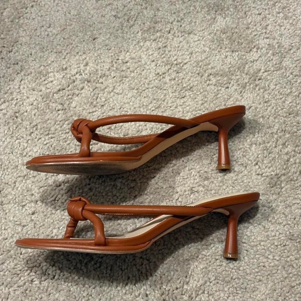 Brown Kitten Heels Women's Size 8.5 Knot Straps Formal Wear - Picture 4 of 7
